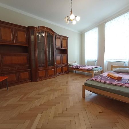 Apartments Captain Flint Prague Extérieur photo