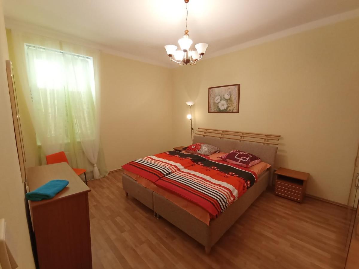 Apartments Captain Flint Prague Extérieur photo